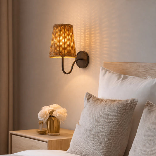Daelin Modern Natural Linen Rattan Wall Sconce