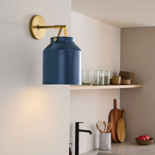 Nerys Nordic Minimalist Scandinavia Metal Sconce