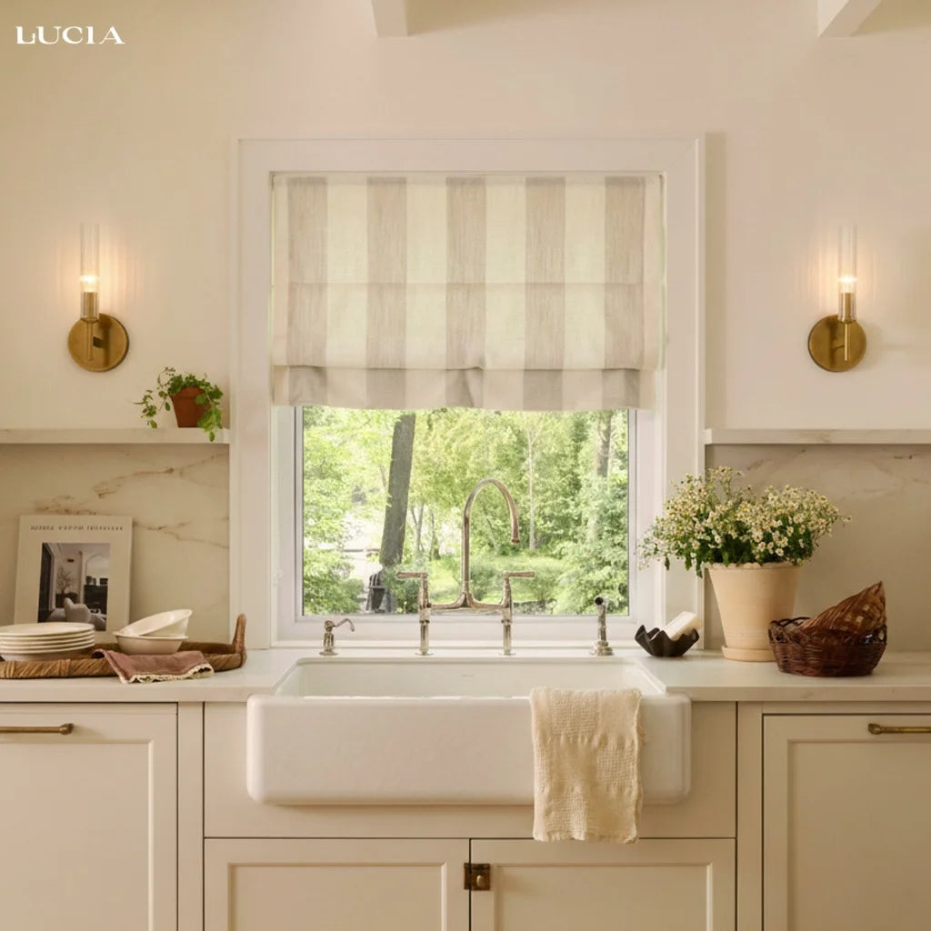 9-厨房双个壁灯.webp__PID:bda4eb8a-8d67-4653-8682-2088473442cb