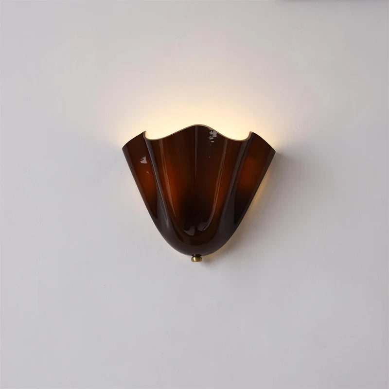 Beatrice Mid-Century Modern Seashell Glass Wall Sconce (12).webp__PID:9d72de05-69f0-4b24-a3e8-3b16ac0872d1