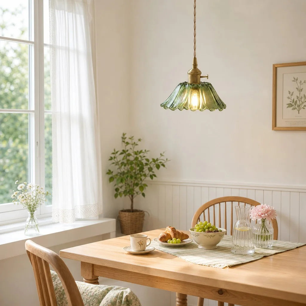 Camille_Vintage_Glass_Flower_Pendant_Light7_24528636-f510-4516-8ddb-f02aebcf856b.webp__PID:fb056f57-f7e4-444a-8205-5eaf9e81d31e