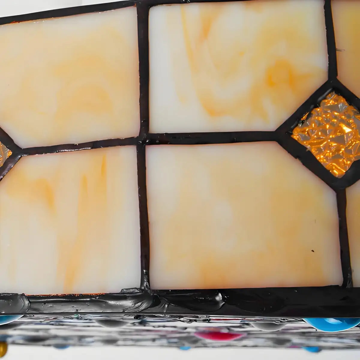 Cerise Vintage Tiffany Stained Glass Ceiling Lightxj3.webp__PID:5fc63d57-fe09-4a09-9c69-f50bc9f7f203