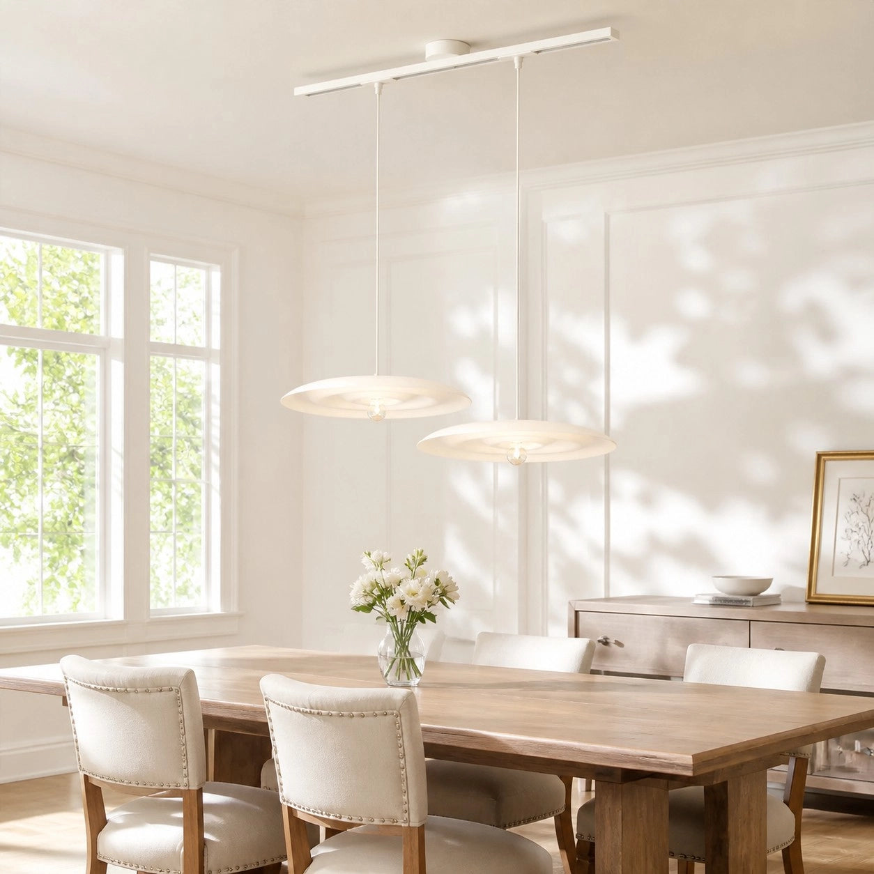 Émera Modern 360 Degree Rotation Ceiling Rail For Light.webp__PID:37dca9a9-7bc9-4423-acd0-2ffda50a7500