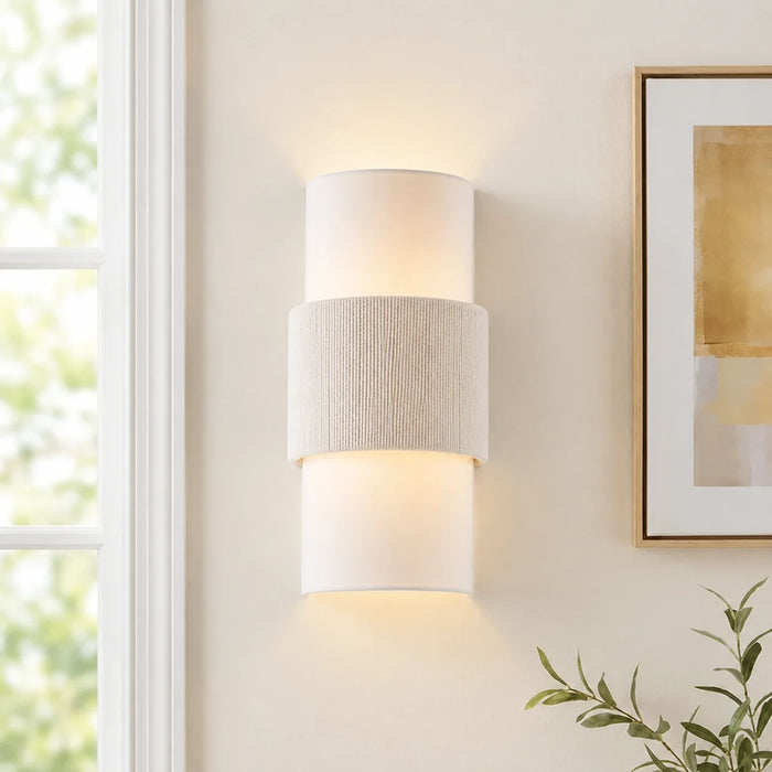 Freya Noordse Minimalistische Linnen Cilindrische Wandlamp