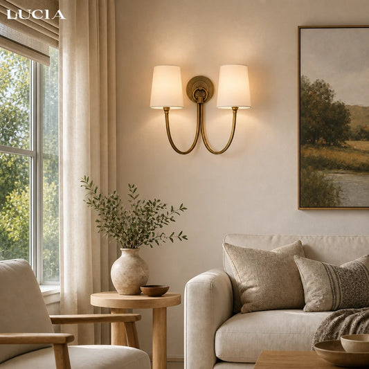 Hollis Moderne Elegante Doppelwandleuchte mit Leinenschirm