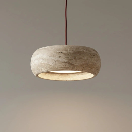 Suspension Kairi en travertin naturel crème vintage 