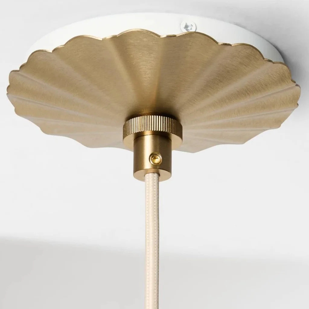Lora Minimalist Brass Translucent Tapered Pendant Light  detil2.webp__PID:ea86fe12-51de-4ddc-b83d-f8cae7c002e5