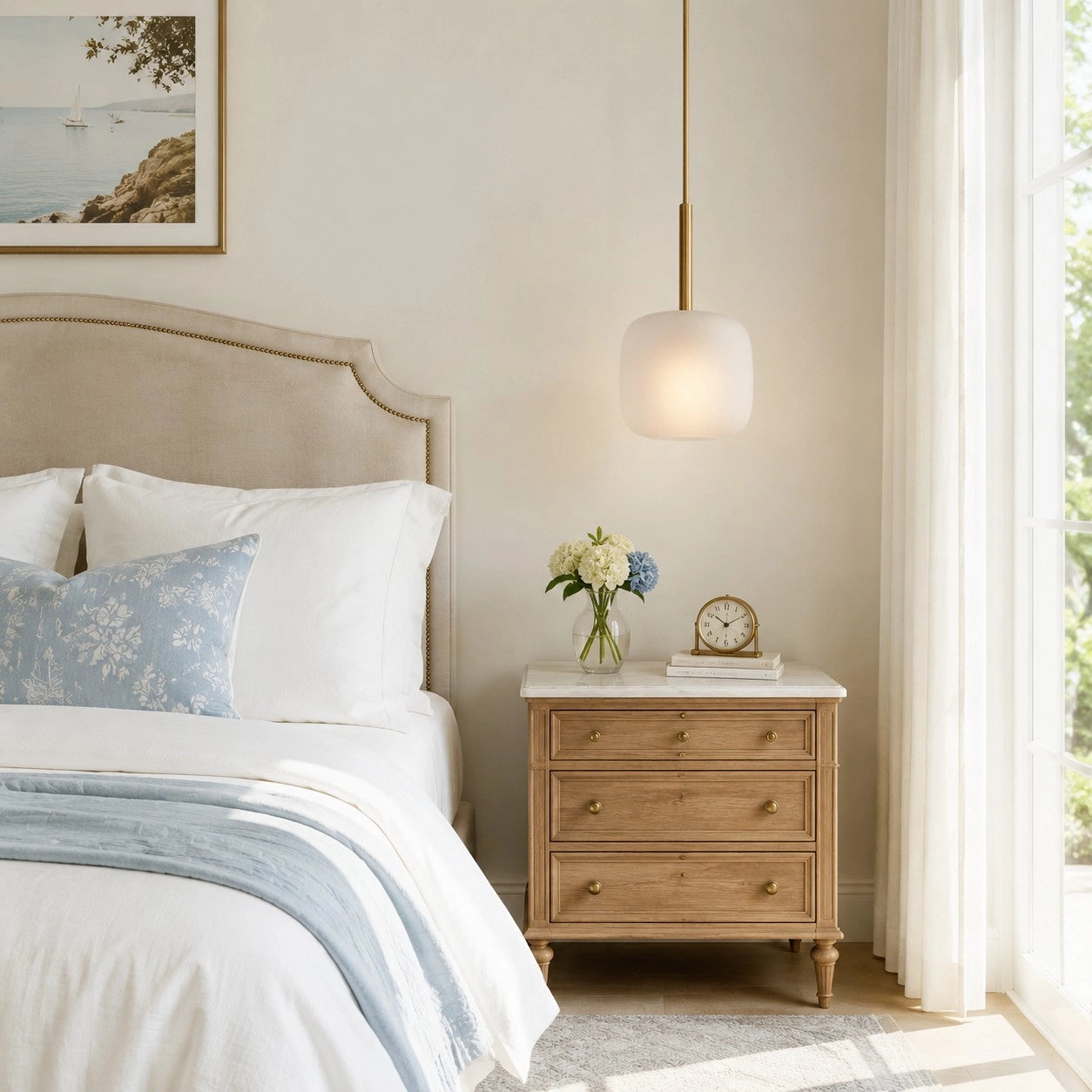 Milara Modern Brass Frosted Glass Pendant Light (15).webp__PID:ca2a204d-3adb-464b-9ace-9f9a8a7054f1