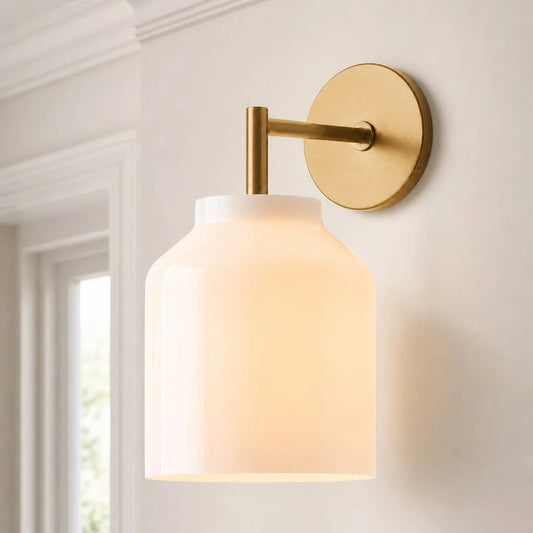 Nerys Nordic Minimalistische Wandleuchte aus skandinavischem Metall