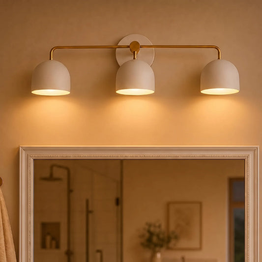 Nordische moderne Wandleuchte mit Kuppelschirm