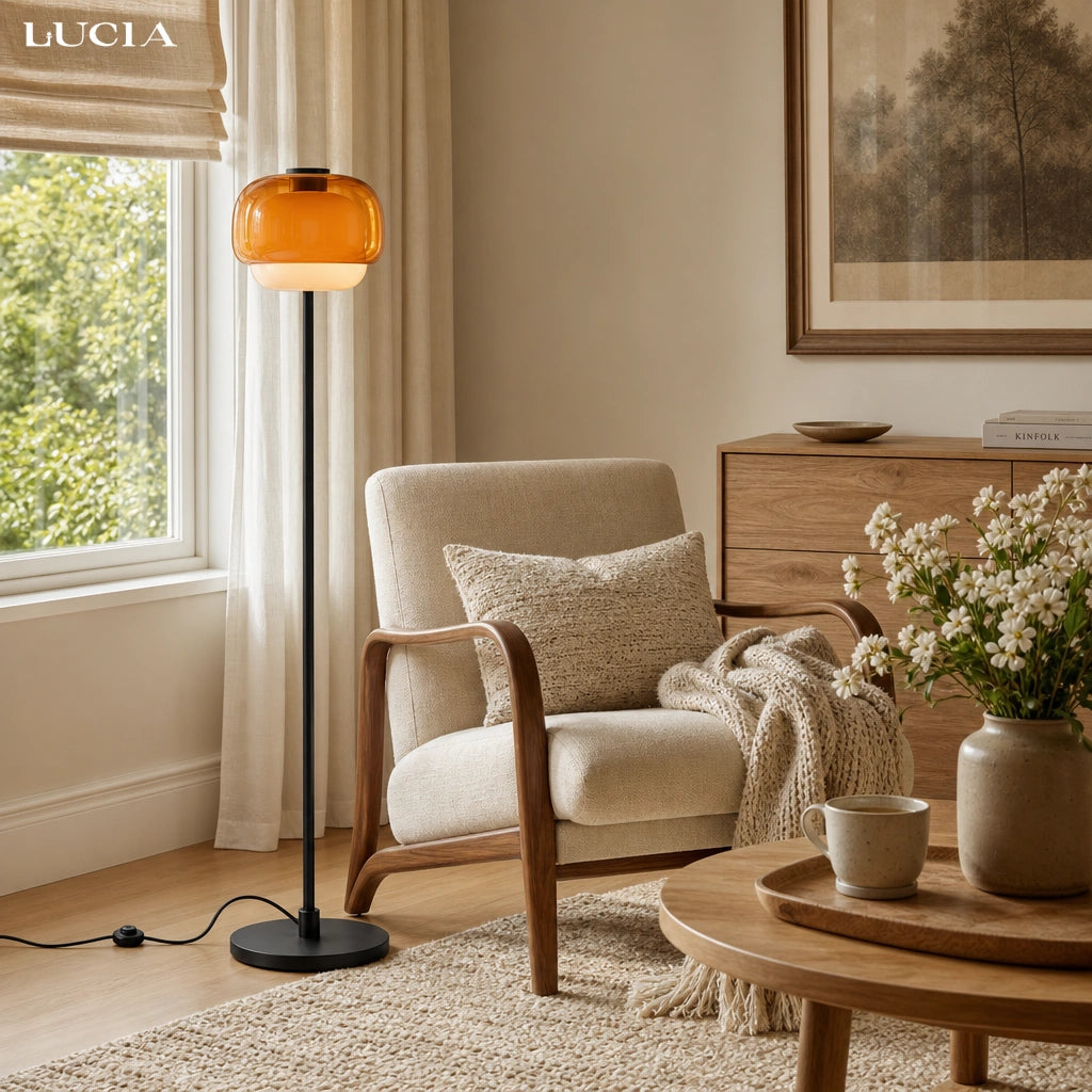 Sanae Moderne Stehlampe mit rundem Schirm aus farbigem Glas