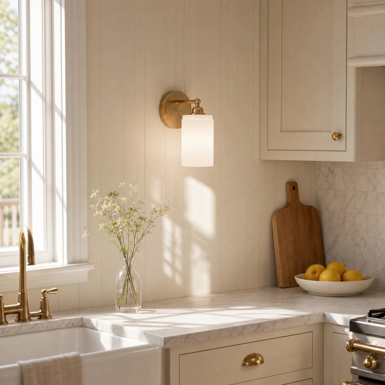 Stella Vintage Ribbed Glass Wall Sconce (6).webp__PID:e3a86167-eb25-4bd7-a16d-426232d2b1c6