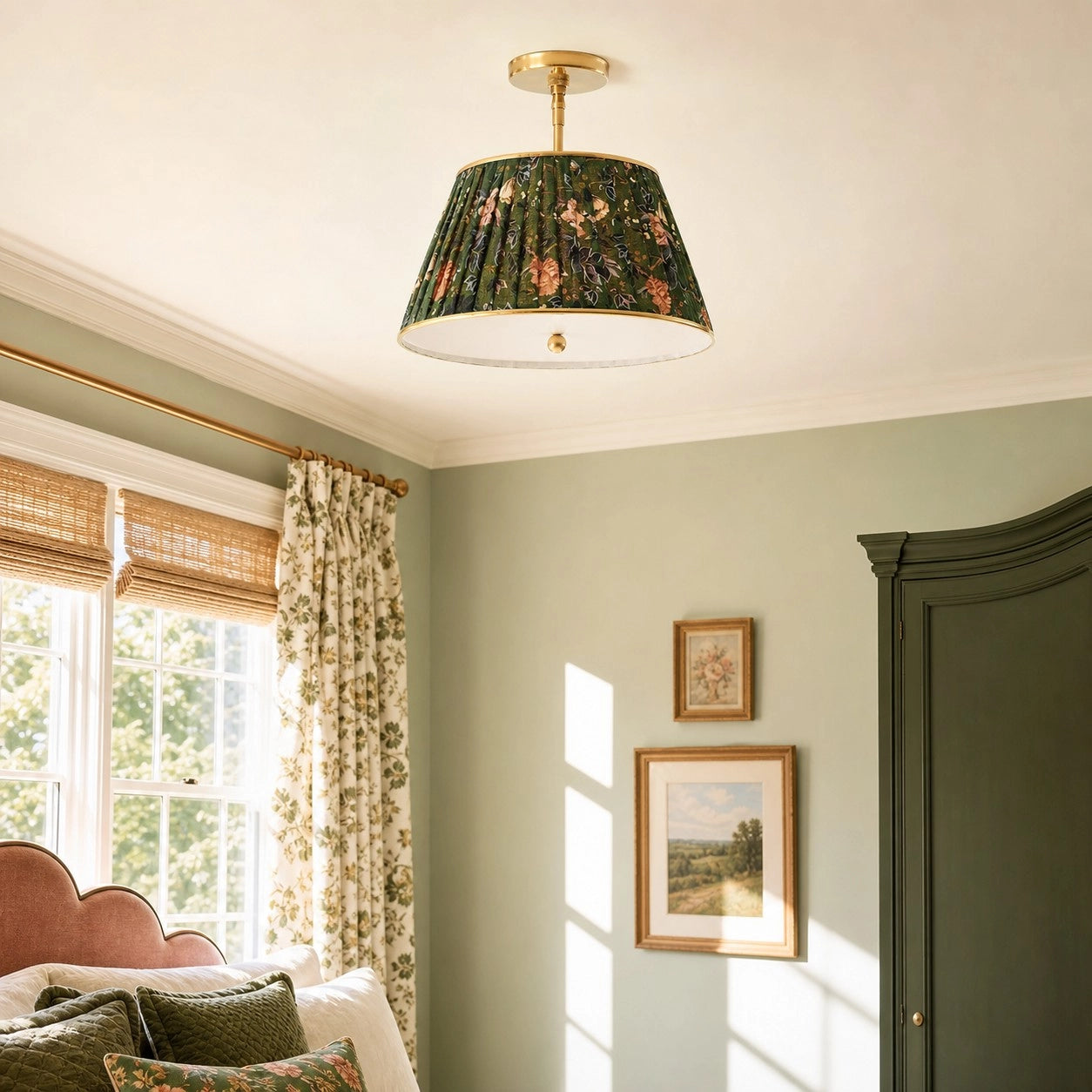 Ursula Vintage Country Brass Printed Pleated Ceiling Lamp (23).webp__PID:9ee05a7c-821d-4778-be2b-20e804881e88