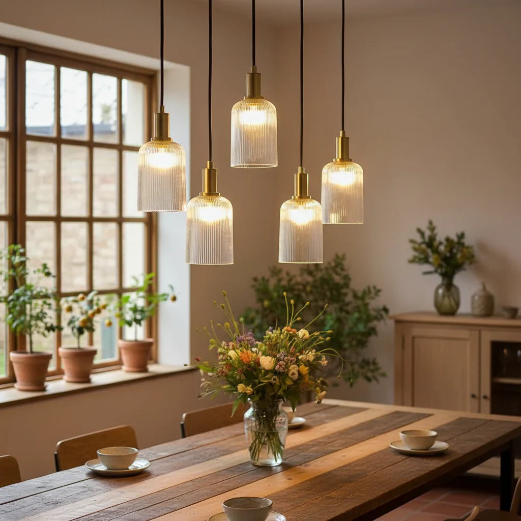 Serie aus geripptem Glas