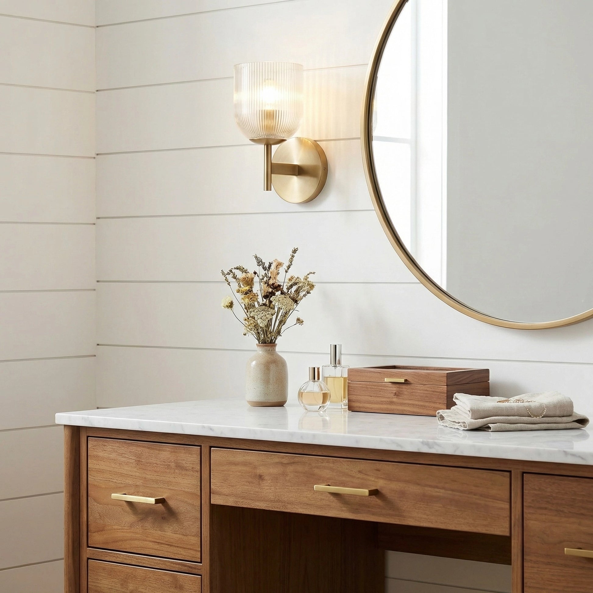 Vireo Farmhouse Cooper Ribbed Glass Wall Sconce (3).webp__PID:1f4578da-c208-421f-89f8-7c59010f1267