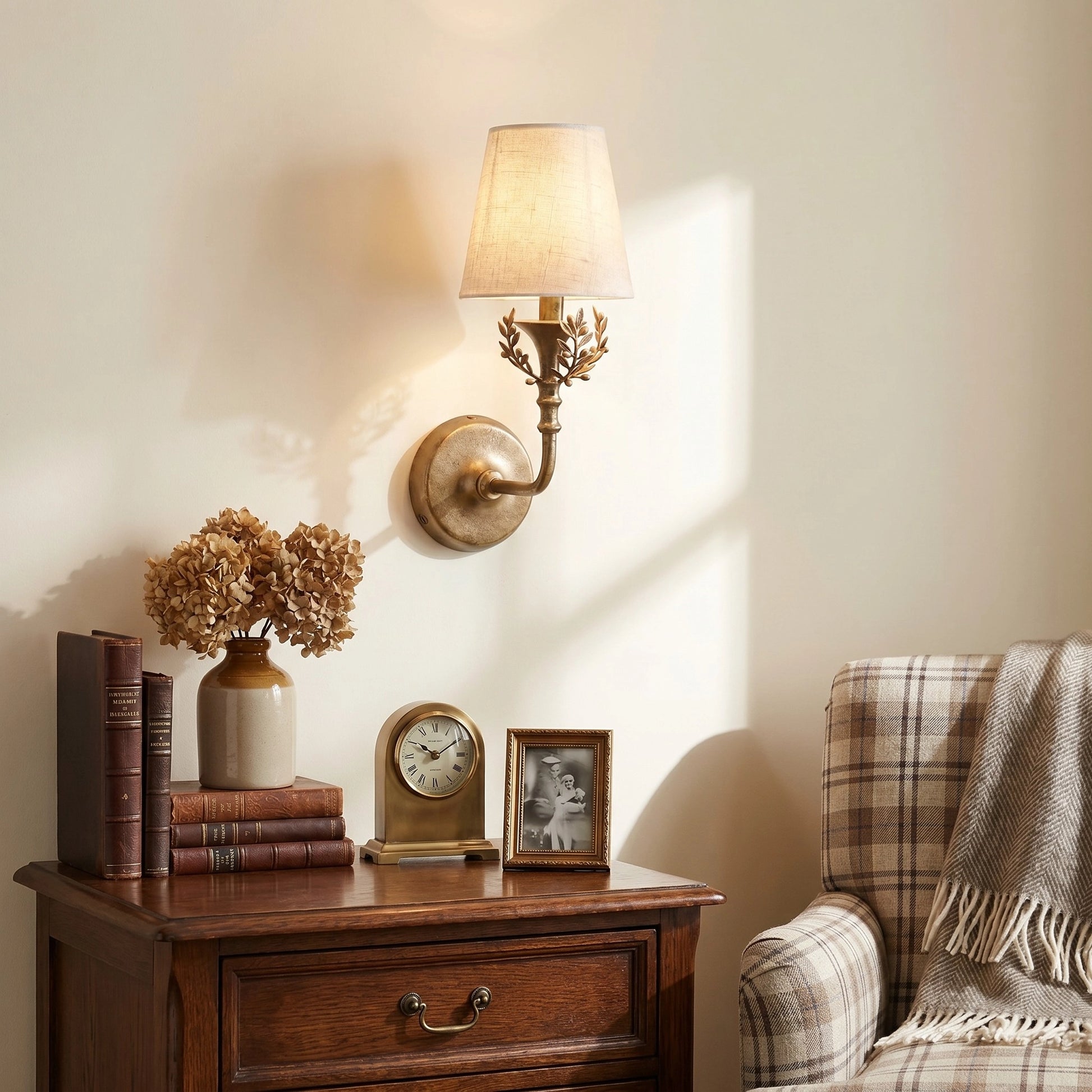 Zoriel Vintage Rustic Iron Drum Wall Sconce (33).webp__PID:4d844a44-6f77-4428-ad68-08403258f7cf