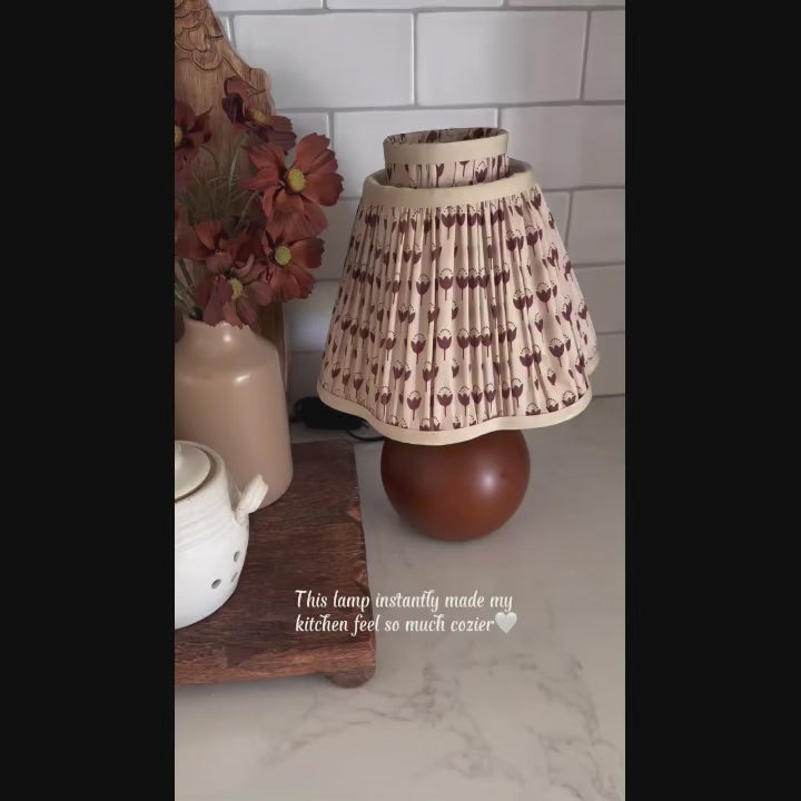 Drenor Vintage Country Pleated Floral Linen Table Lamp